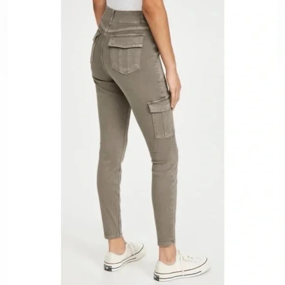 Spanx Stretch Twill Ankle Cargo Pants Soft Sage Size Medium